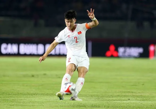 Cầu thủ Duy Mạnh