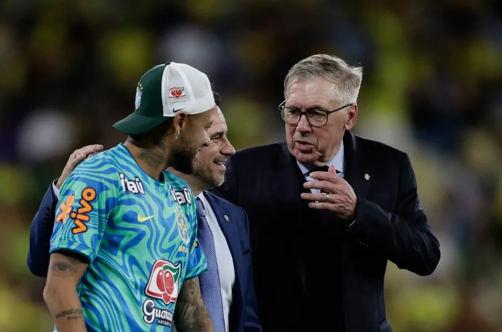 Huấn luyện viên Carlo Ancelotti