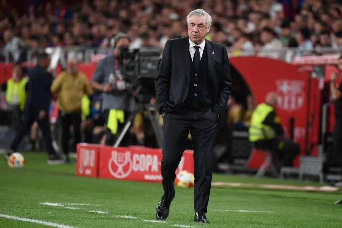 huấn luyện viên Carlo Ancelotti