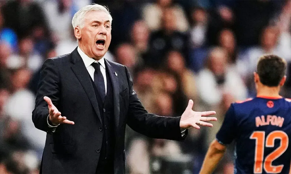 huấn luyện viên Carlo Ancelotti