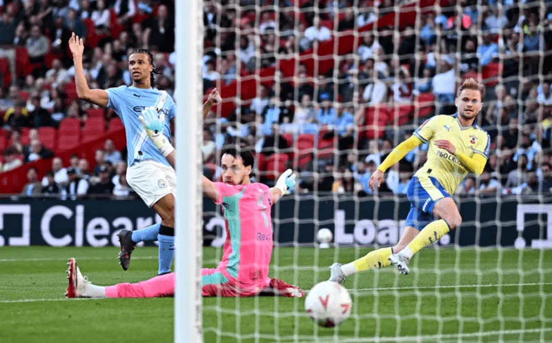 Sân vận động huyền thoại Wembley là nơi diễn ra các trận chung kết Cúp FA nghẹt thở.